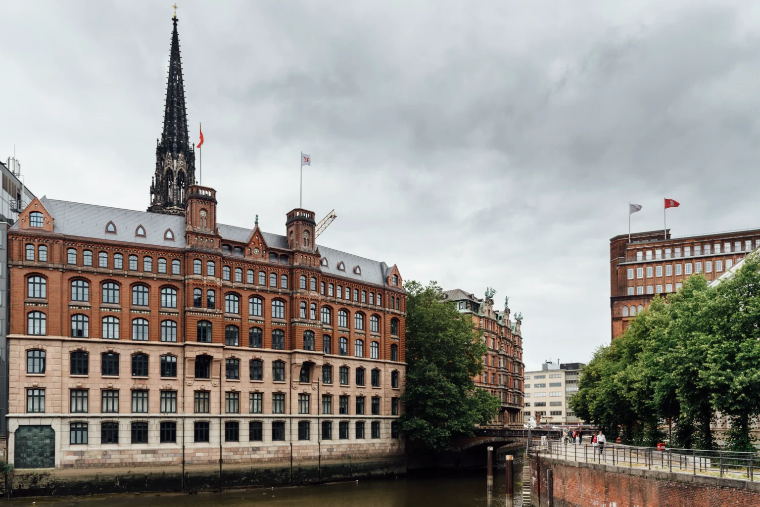 elegance_privee_begleitagentur_hamburg_high_end_escort_agentur_1